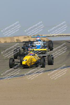 media/Oct-30-2022-CalClub SCCA (Sun) [[310aff4a96]]/Race Group 2/Race (Grapevine)/